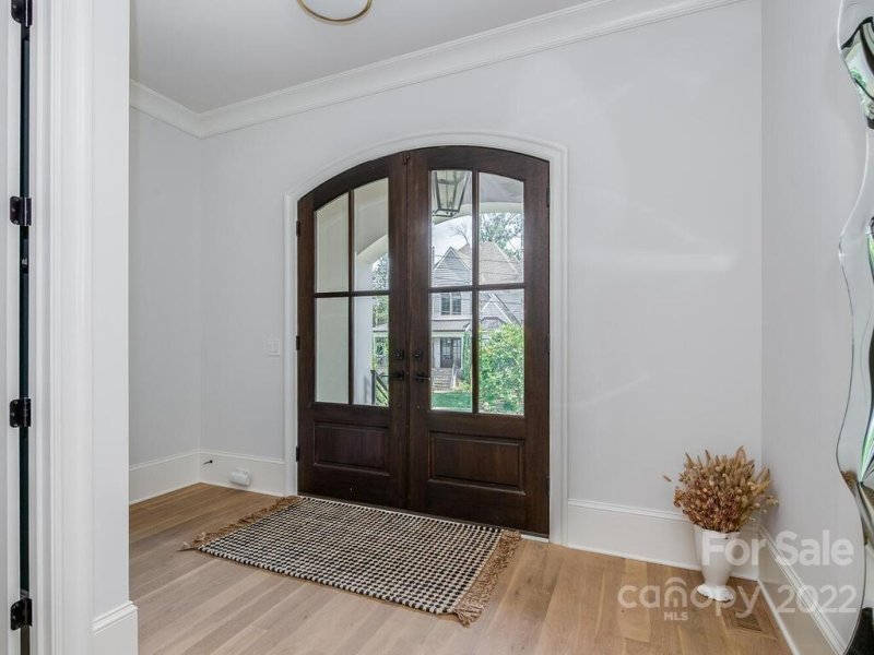 Property image 3 at 3013 Manor Road, Charlotte, NC 28209