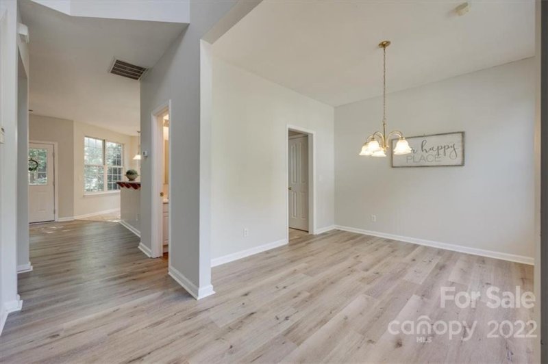 Property image 4 at 6412 Spanish Moss Lane, Charlotte, NC 28262