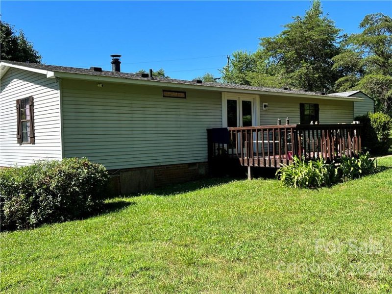 Property image 4 at 138 Heatherwood Court, Clover, SC 29710