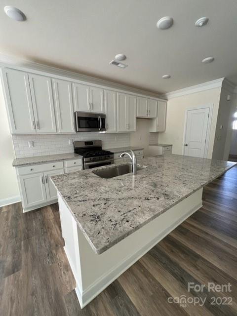 Property image 2 at 8030 Saluda Drive, Charlotte, NC 28269