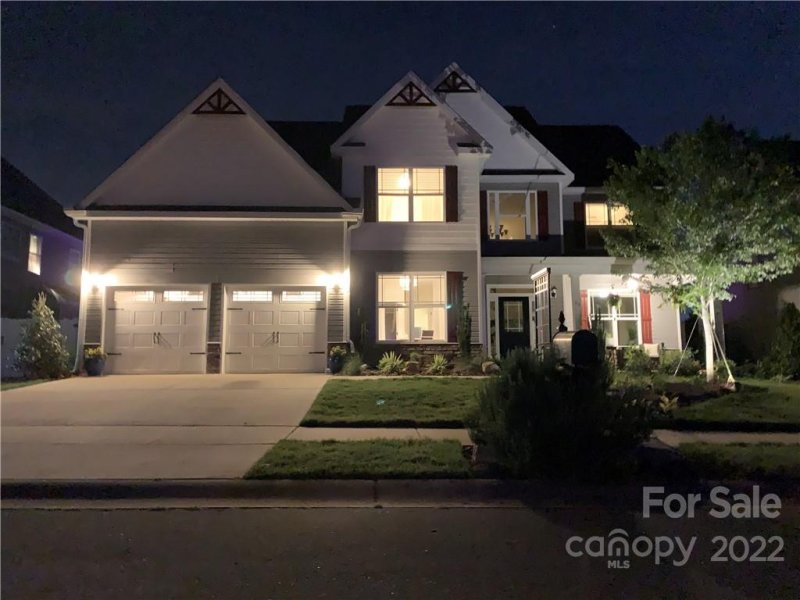 Property image 2 at 117 Kenyon Loop, Mooresville, NC 28115