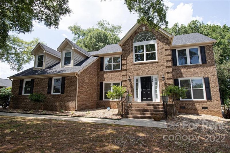 14401 Widgeon Court