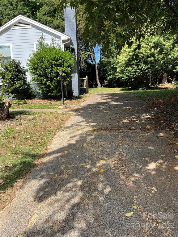 Property image 2 at 6307 Old Meadow Road, Charlotte, NC 28227