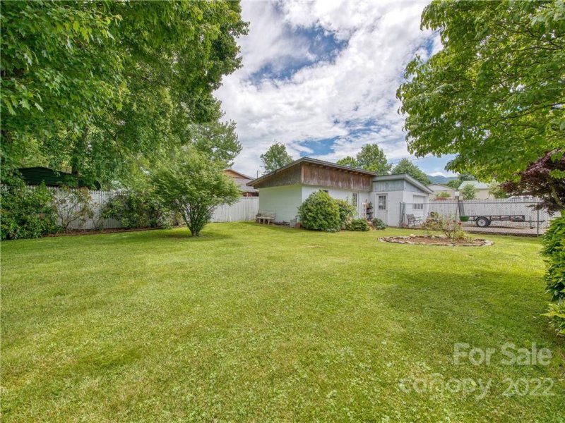 Property image 4 at 561 Westwood Circle, Waynesville, NC 28786