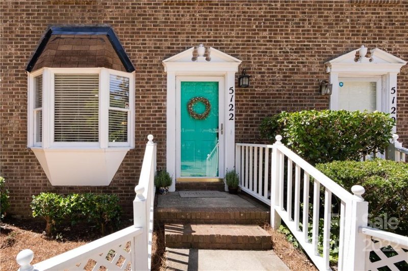 Property image 3 at 5122 Fair Wind Lane, Charlotte, NC 28212
