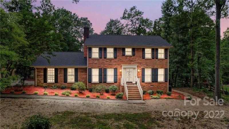 Property image 3 at 1560 Chatham Court, Concord, NC 28027