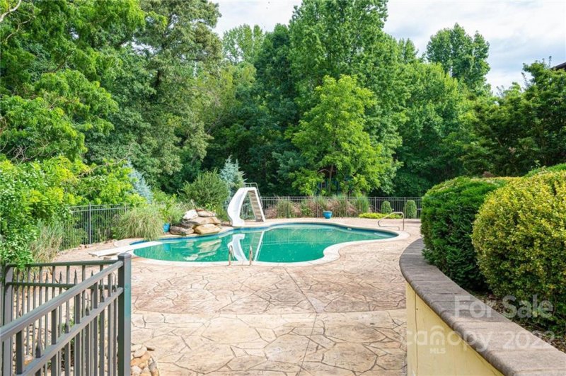 Property image 4 at 229 Baymount Drive, Statesville, NC 28625