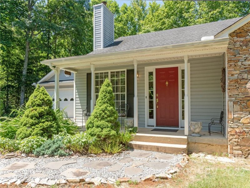 Property image 3 at 1209 Kanuga Ridge Road, Hendersonville, NC 28739