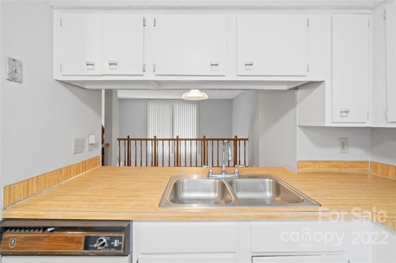 Property image 4 at 7301 Pebblestone Drive, Charlotte, NC 28212