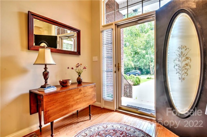 Property image 3 at 14921 Middlesborough Drive, Matthews, NC 28104