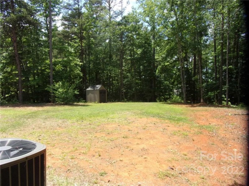 Property image 4 at 7517 Cedarbrook Drive, Charlotte, NC 28215