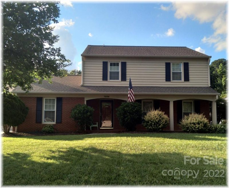 Property image 2 at 7526 Yellow Pine Court, Charlotte, NC 28277