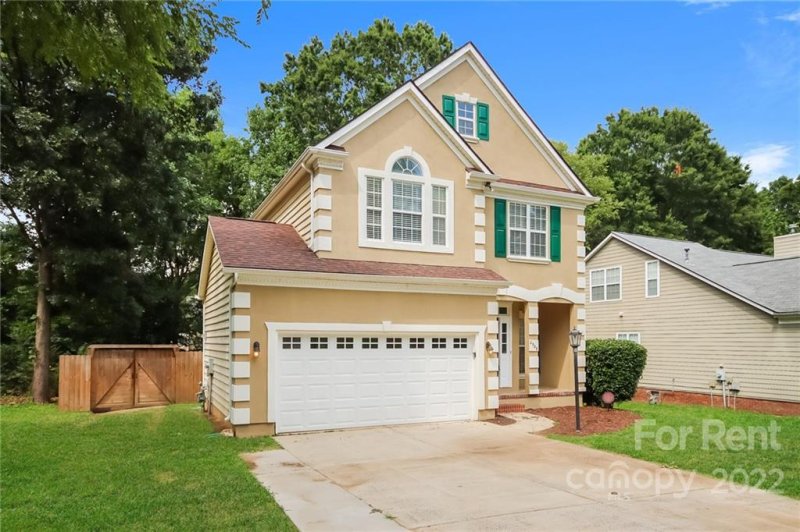 Property image 2 at 2928 Canary Court, Charlotte, NC 28269