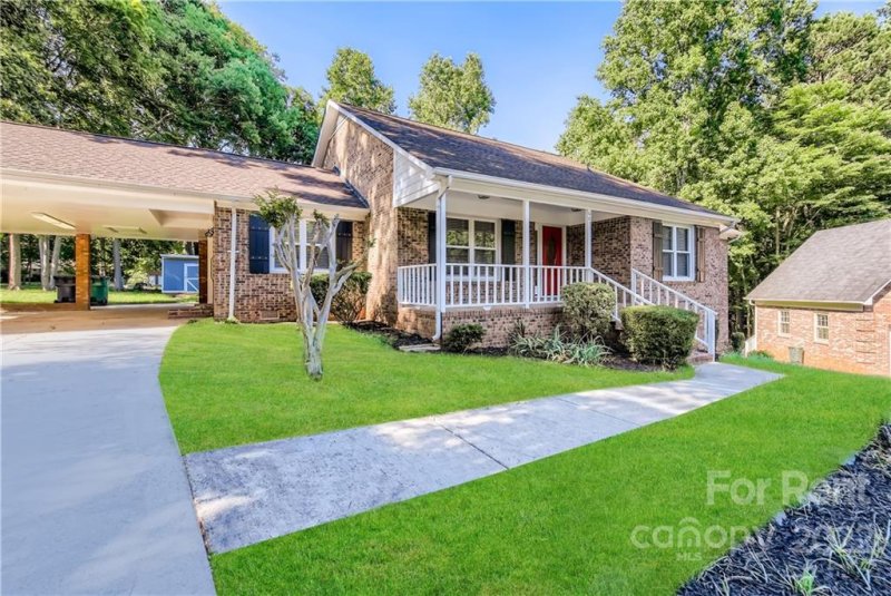 Property image 3 at 6837 Van De Rohe Drive, Charlotte, NC 28215