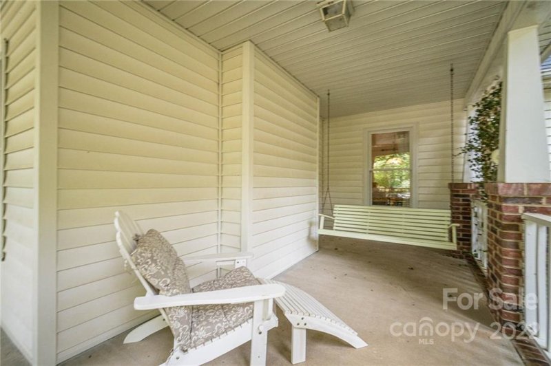 Property image 4 at 6934 Loretta Place, Charlotte, NC 28215