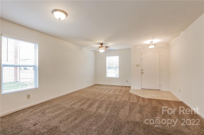 Property image 4 at 14215 Luscombe Farm Road, Charlotte, NC 28278