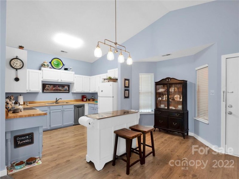 Property image 5 at 4134 Charlotte Hwy Road, Lake Wylie, SC 29710