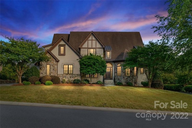 1205 Hadley Park Lane