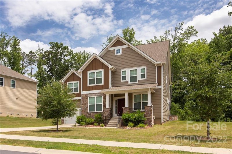 17117 Alydar Commons Lane