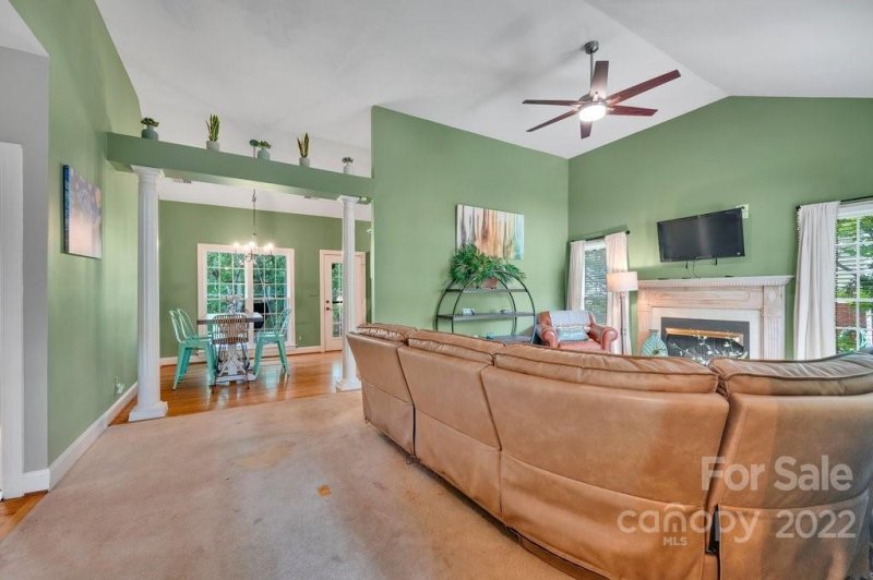 Property image 5 at 8065 Stevens Mill Road, Matthews, NC 28104