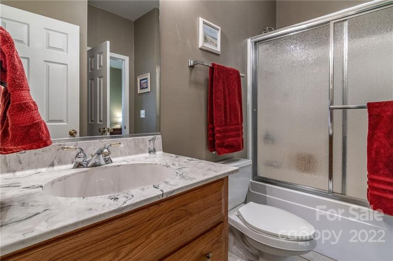 Property image 4 at 2518 Wellesbourne Lane, Sherrills Ford, NC 28673