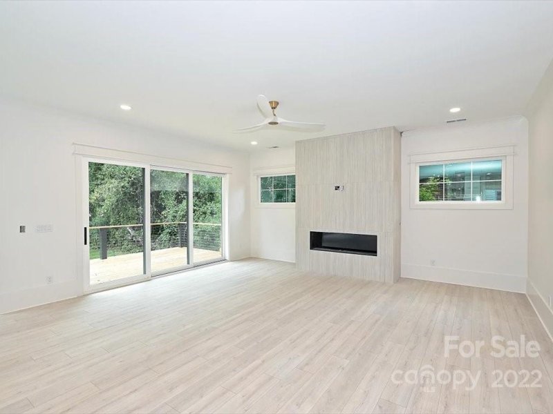 Property image 5 at 1424 E 35th Street, Charlotte, NC 28205