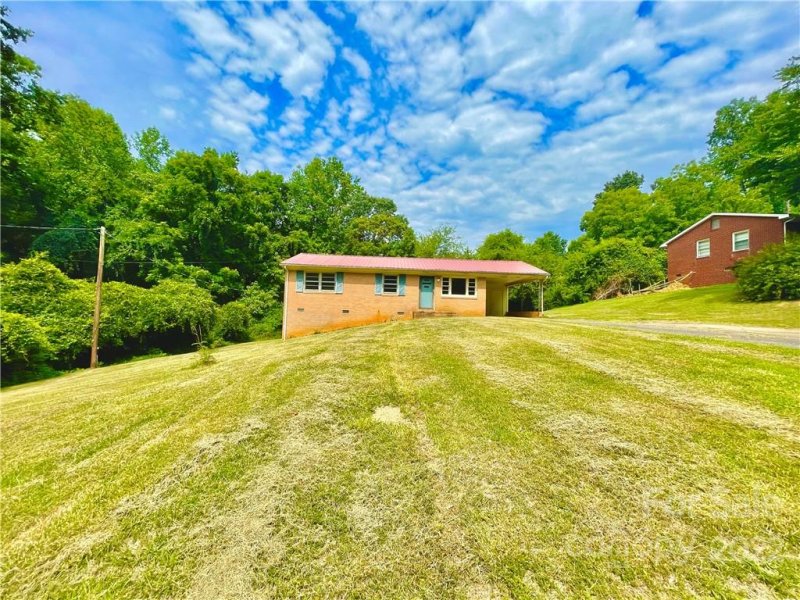 2116 Fallsdale Drive