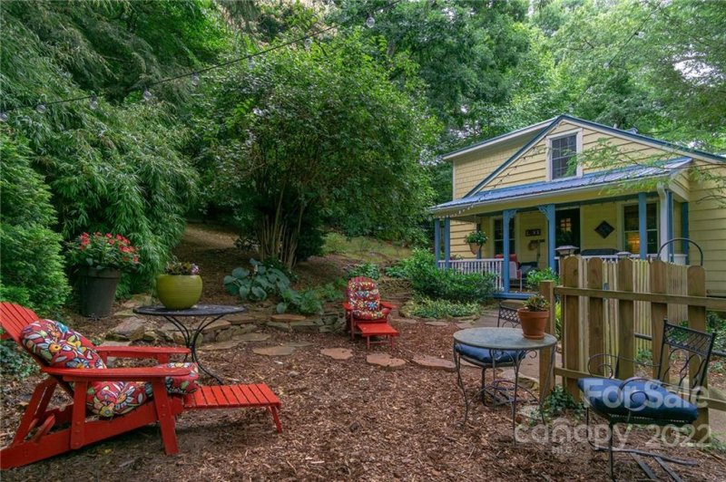 Property image 5 at 120 Cragmont Street, Black Mountain, NC 28711