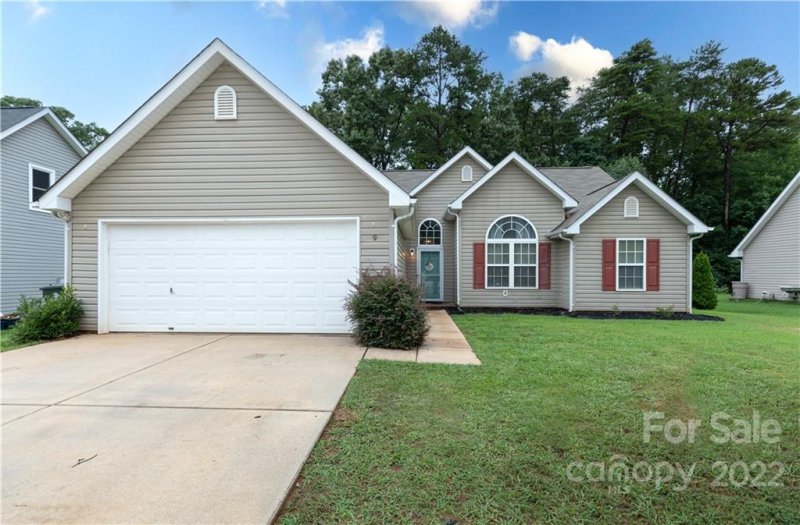 530 Stonehenge Drive