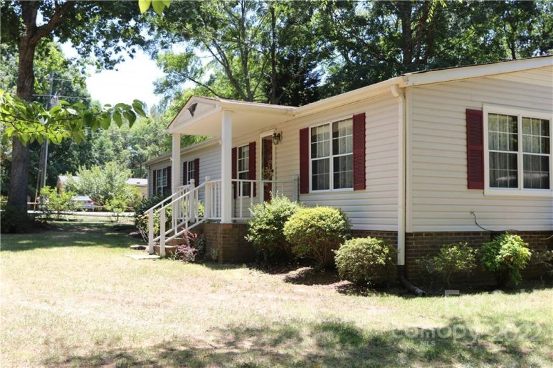 Property image 2 at 1256 Southwood Drive, Clover, SC 29710