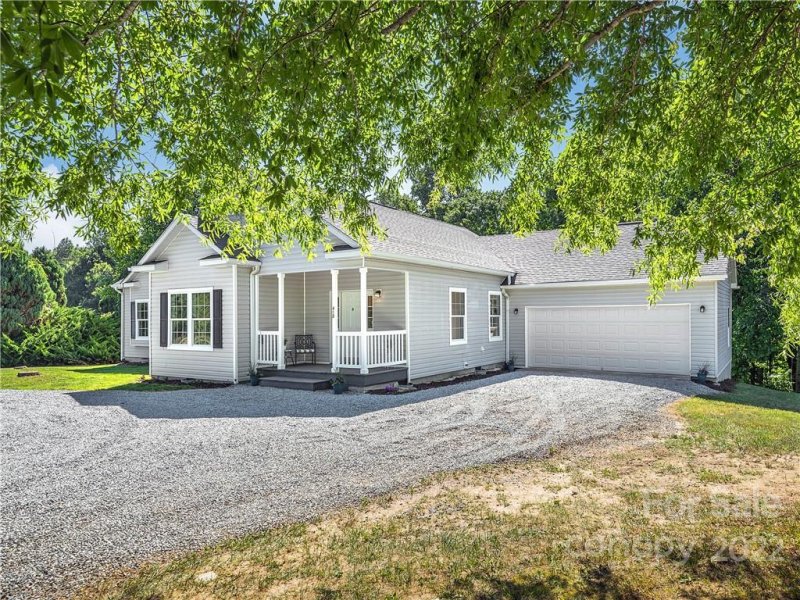 Property image 2 at 413 Low Gap Road, Hendersonville, NC 28792