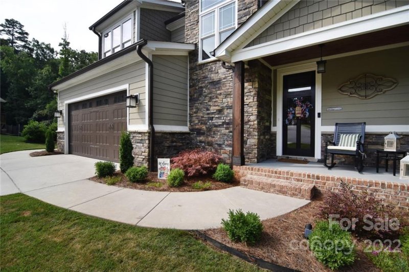 Property image 3 at 3870 12th Street Court, Hickory, NC 28601