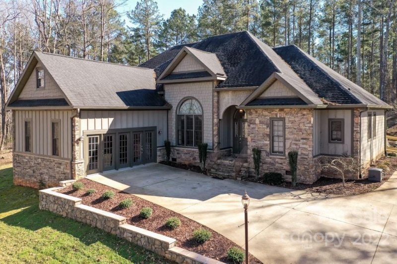 351 E Rambling Creek Drive