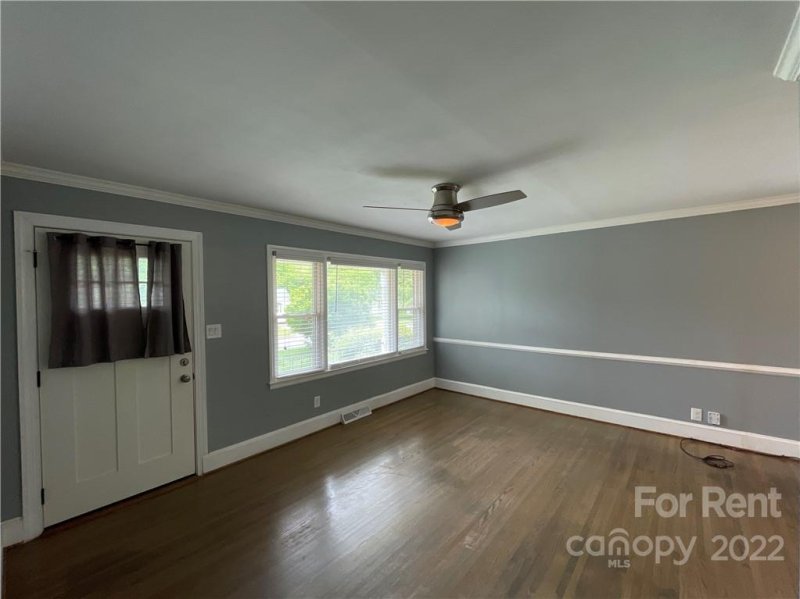 Property image 2 at 2221 Amesbury Avenue, Charlotte, NC 28205