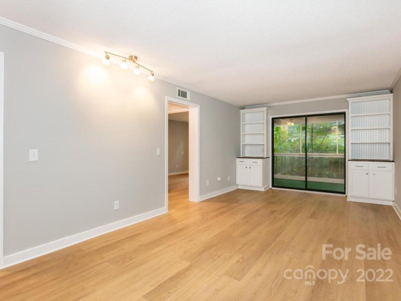 Property image 3 at 7 Lake Drive, Laurel Park, NC 28739