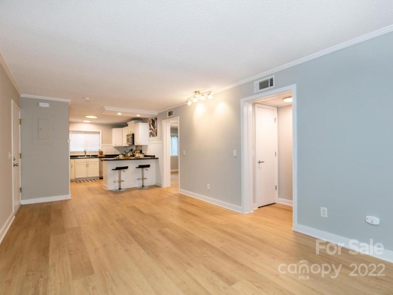 Property image 5 at 7 Lake Drive, Laurel Park, NC 28739