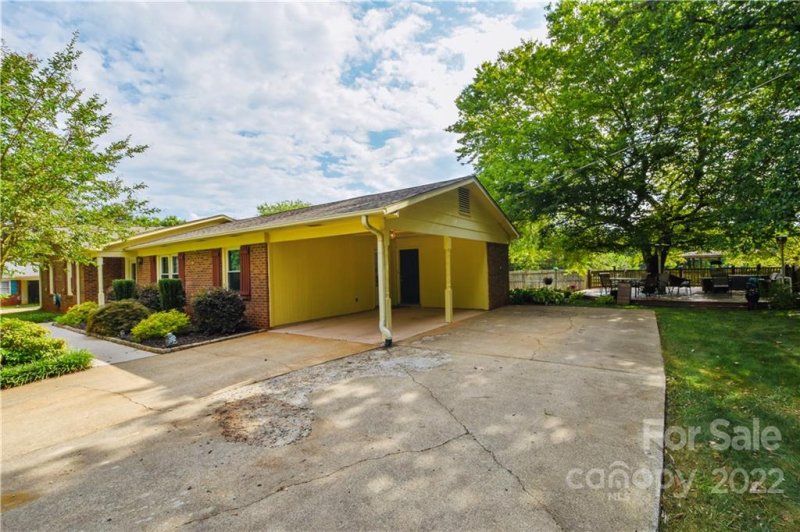 Property image 4 at 159 Danbury Lane, Statesville, NC 28625