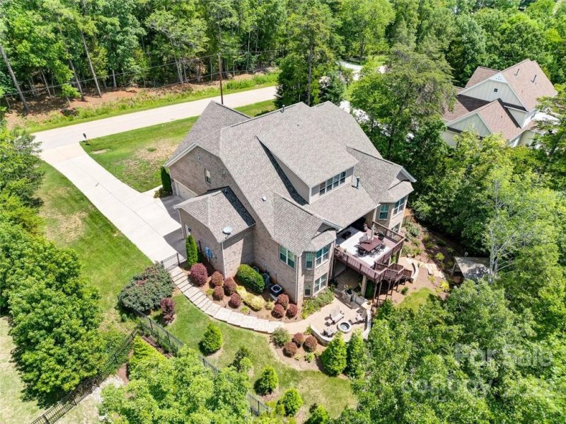 Property image 2 at 6865 Pine Moss Lane, Clover, SC 29710