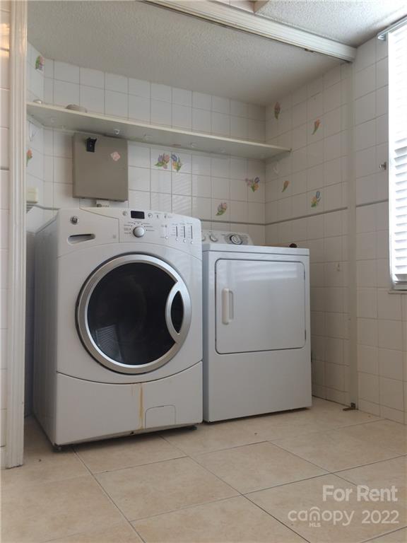 Property image 3 at 9620 Vinca Circle, Charlotte, NC 28213