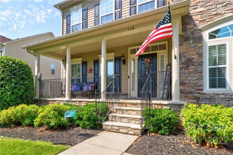 Property image 2 at 178 Pecan Hills Drive, Mooresville, NC 28115