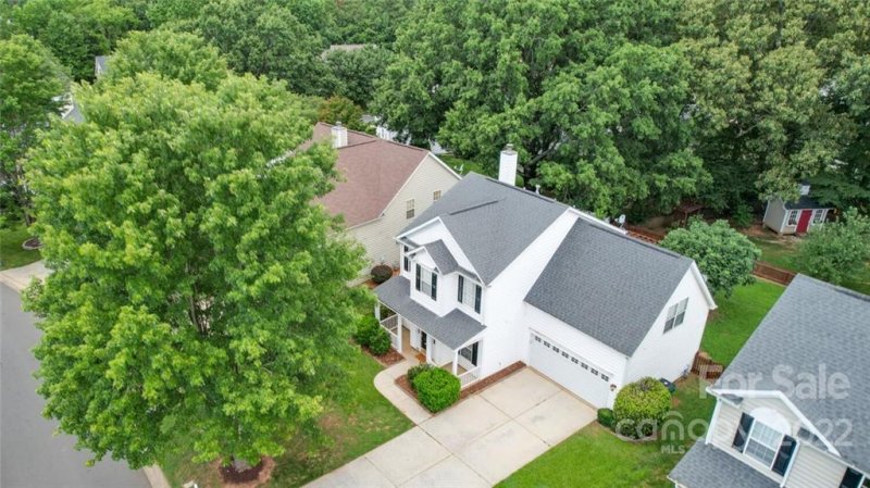 Property image 3 at 11712 Hawick Valley Lane, Charlotte, NC 28277