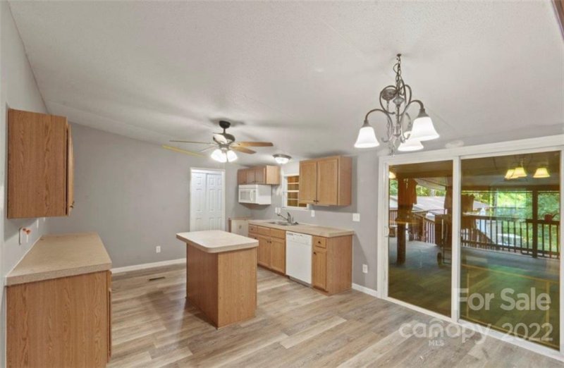 Property image 4 at 135 Oak Creek Road, Statesville, NC 28625