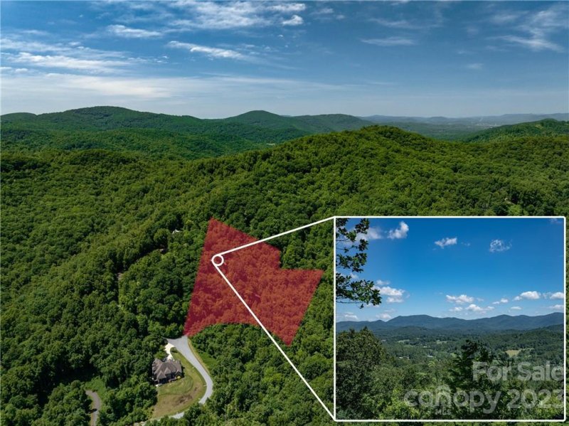 Property image 2 at 137 Sovereign Lane, Fairview, NC 28730