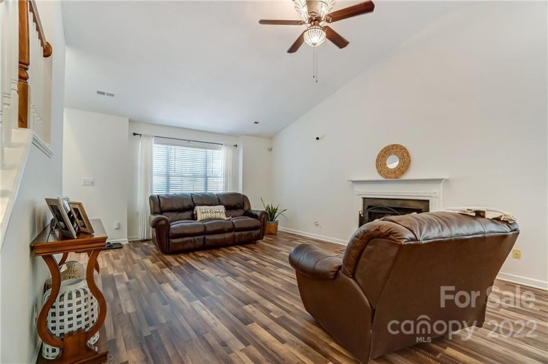 Property image 4 at 11829 Old Timber Road, Charlotte, NC 28269