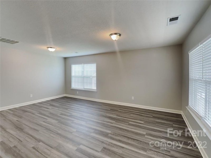 Property image 2 at 1418 Key Ridge Court, Charlotte, NC 28216