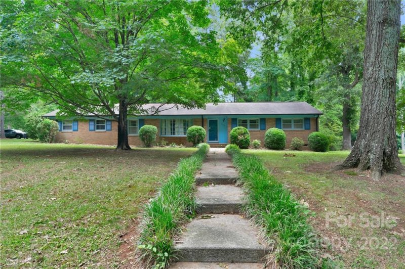 Property image 5 at 3700 Pinecrest Drive, Gastonia, NC 28056