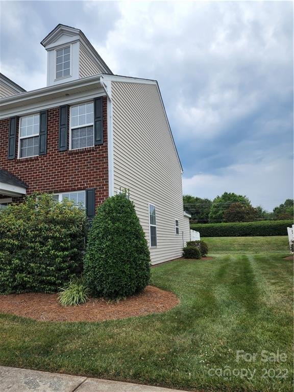 Property image 2 at 7527 Bluff Point Lane, Denver, NC 28037