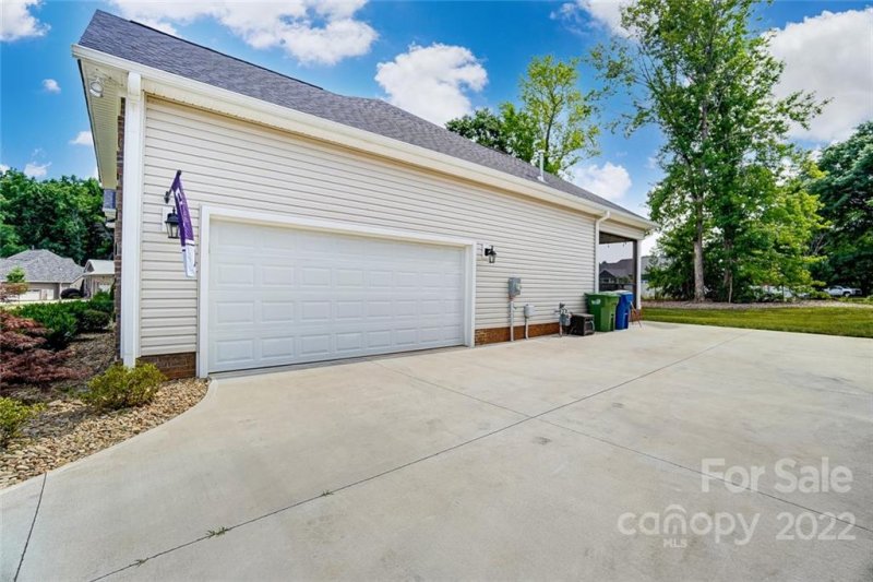 Property image 4 at 145 Moses Rhyne Drive, Mount Holly, NC 28120