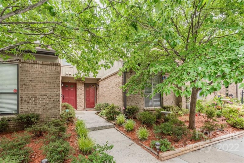 8077 Charter Oak Lane