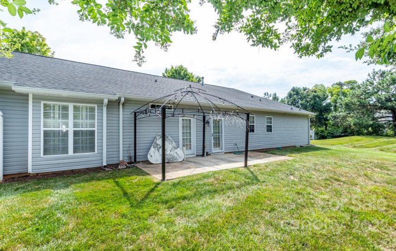 Property image 3 at 9130 Duckhorn Drive, Charlotte, NC 28277
